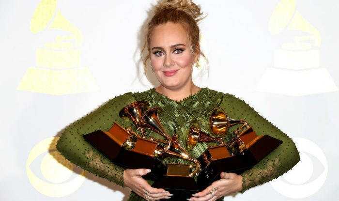 When did Adele know she would restart her 2017 Grammys performance?