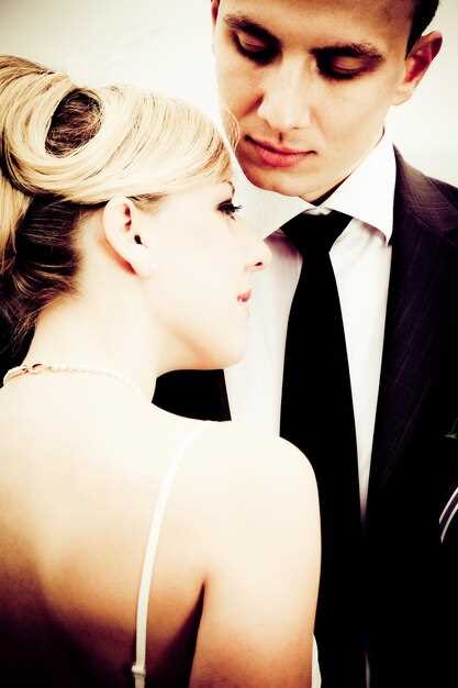 Media narratives: coverage patterns and framing in September 2014