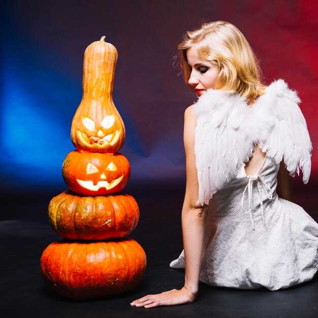 Ellen DeGeneres Dresses as a Bachelor Contestant for Halloween – Meet Kelllly D