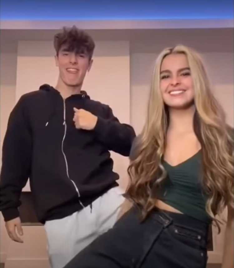 Assess how friends' public signals influence the couple's choices